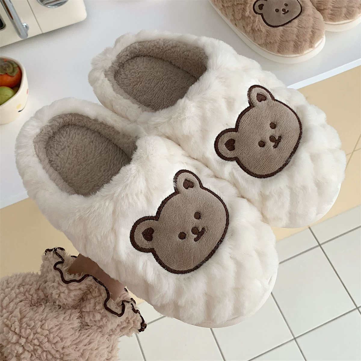 Тонкие UGG, милые зимние кроссовки-лайк с мультяшным рисунком, нескользящие тапочки, для любимых, корейский стиль, с маленькими медведями