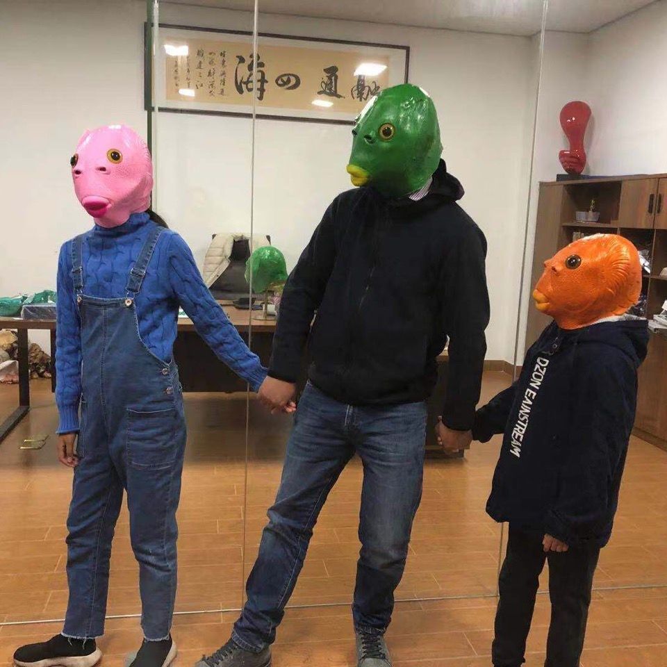 Octopus headgear humbling net red green fish man pink fish head goldfish head mask fish head headgear funny to perform sand sculptures