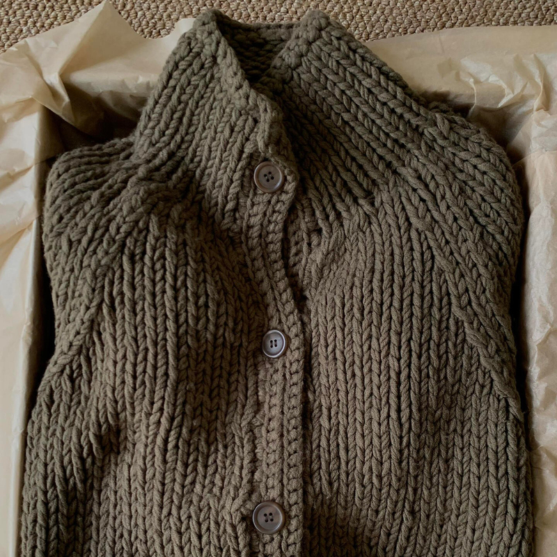 Highly Recommended! Mustard Green Half-Turtleneck Chunky Knit Sweater for Women, Autumn Lazy and Relaxed Versatile Knitted Cardigan Highly Recommended! Mustard Green Half-Turtleneck Chunky Knit Sweater for Women, Autumn Lazy and Relaxed Versatile Knitted Cardigan