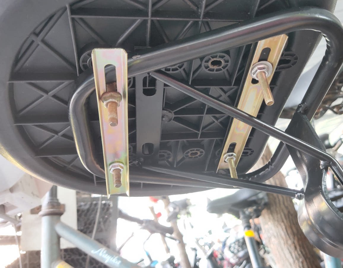 Tail Box Fixing Bracket Screw Accessories Scooter Electric Vehicle Motorcycle Medium-Sized Trunk Mounting Gasket Iron Bar