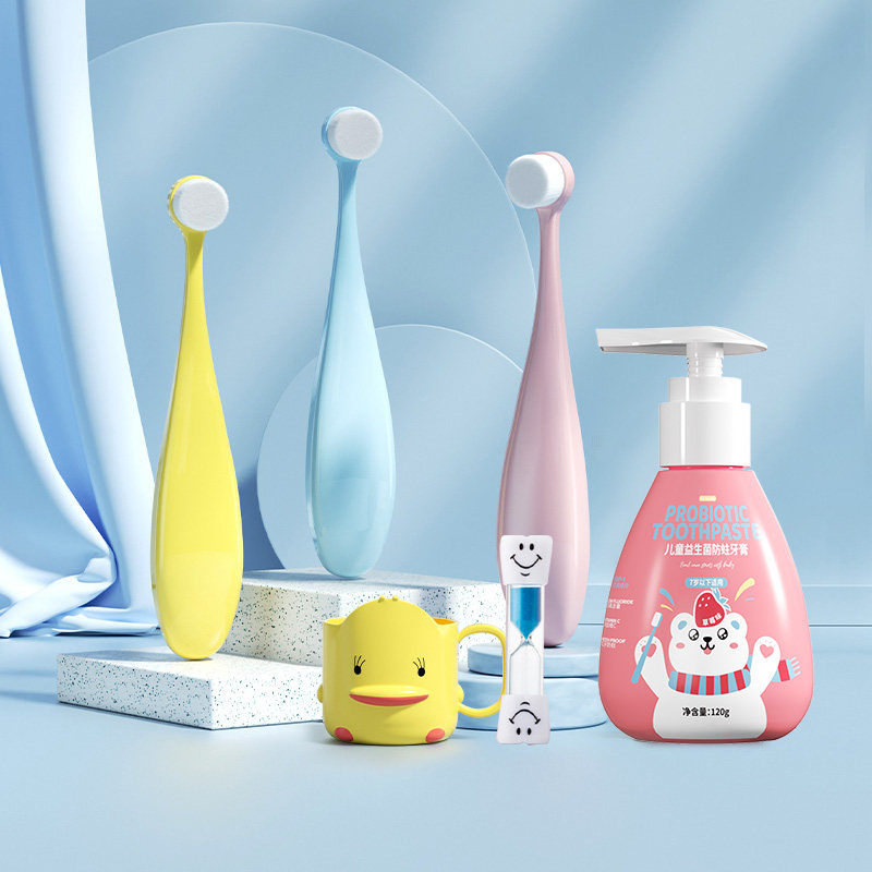 Children's toothbrush 1 soft bristles 3 ultra-fine 6 years old and above 0 infants 2 deciduous teeth one and a half years old 10 babies 12 toothpaste 4 sets