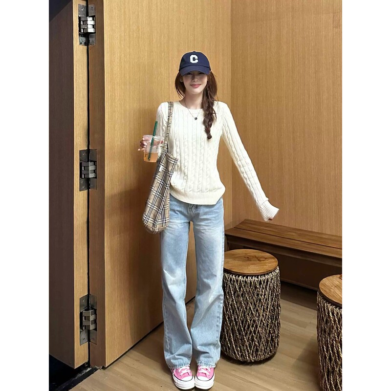 Korean-Style Twist Knit Round Neck Sweater for Women, Spring 2026 New College Style Sweater Inner Layer Top Korean-Style Twist Knit Round Neck Sweater for Women, Spring 2026 New College Style Sweater Inner Layer Top