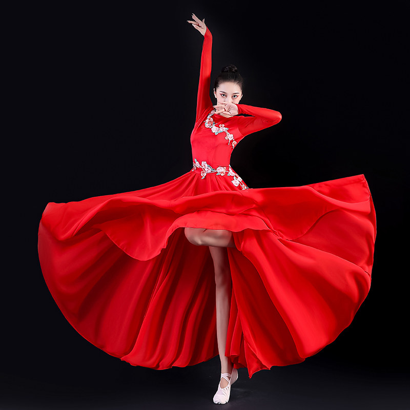Opening dance costumes, big swing skirts, Chinese style chorus, Wanjiang dance costumes, backing dancers, long skirts, modern dance red in the lights