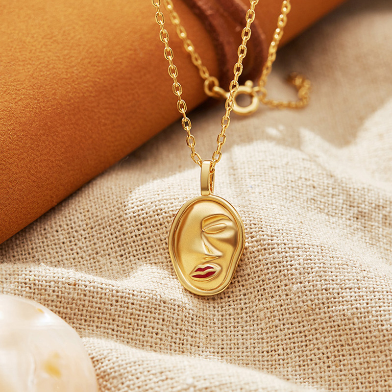 British Minimalist Face Coin Necklace for Women, Niche Design, Light Luxury Silver Clavicle Chain, Ins Style Fashion Trend