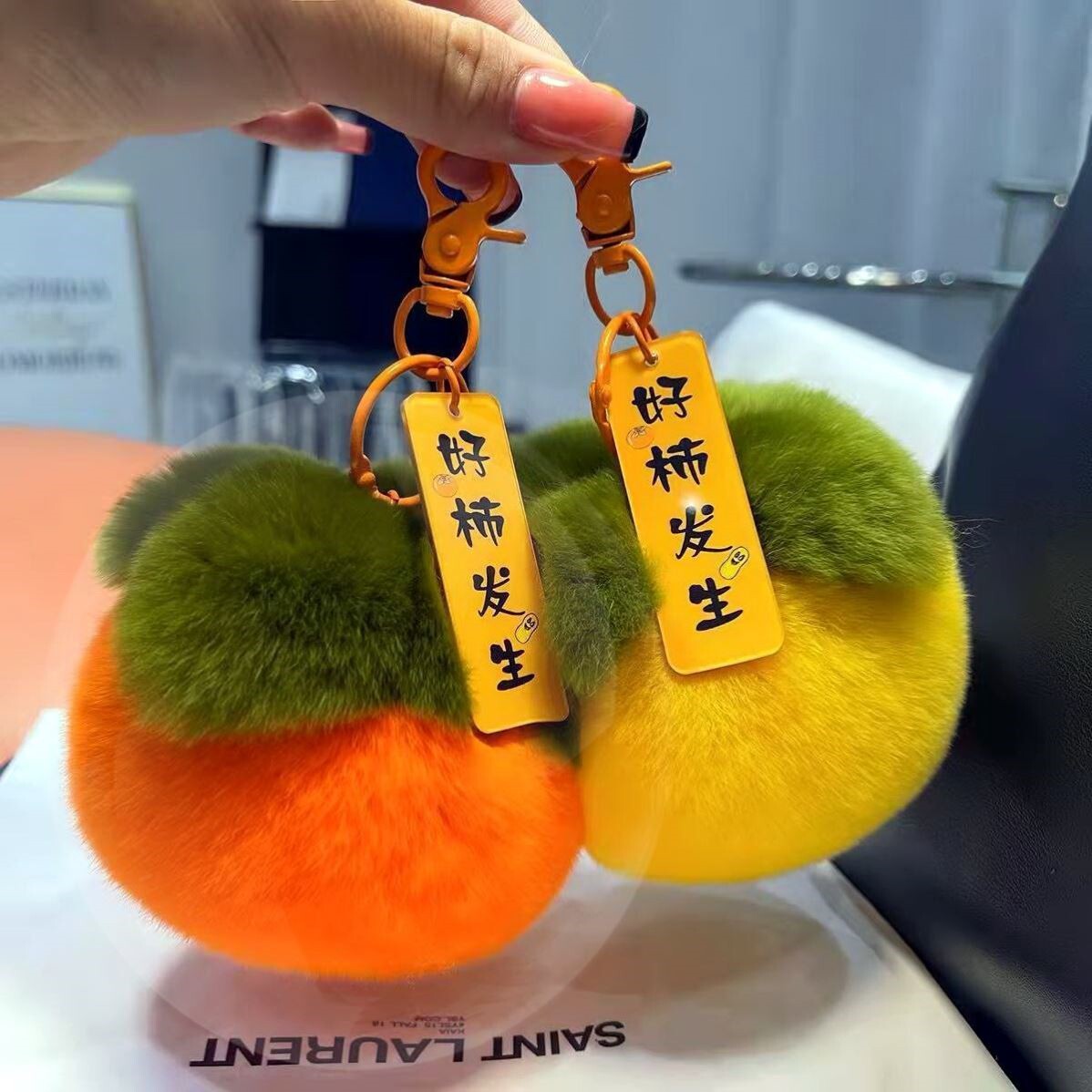 Real Rex Rabbit Fur Tomatoes Car Key Buckle Pendant Lady Cute Plush Ball Bag Bag Hanging Accessories Birthday Present