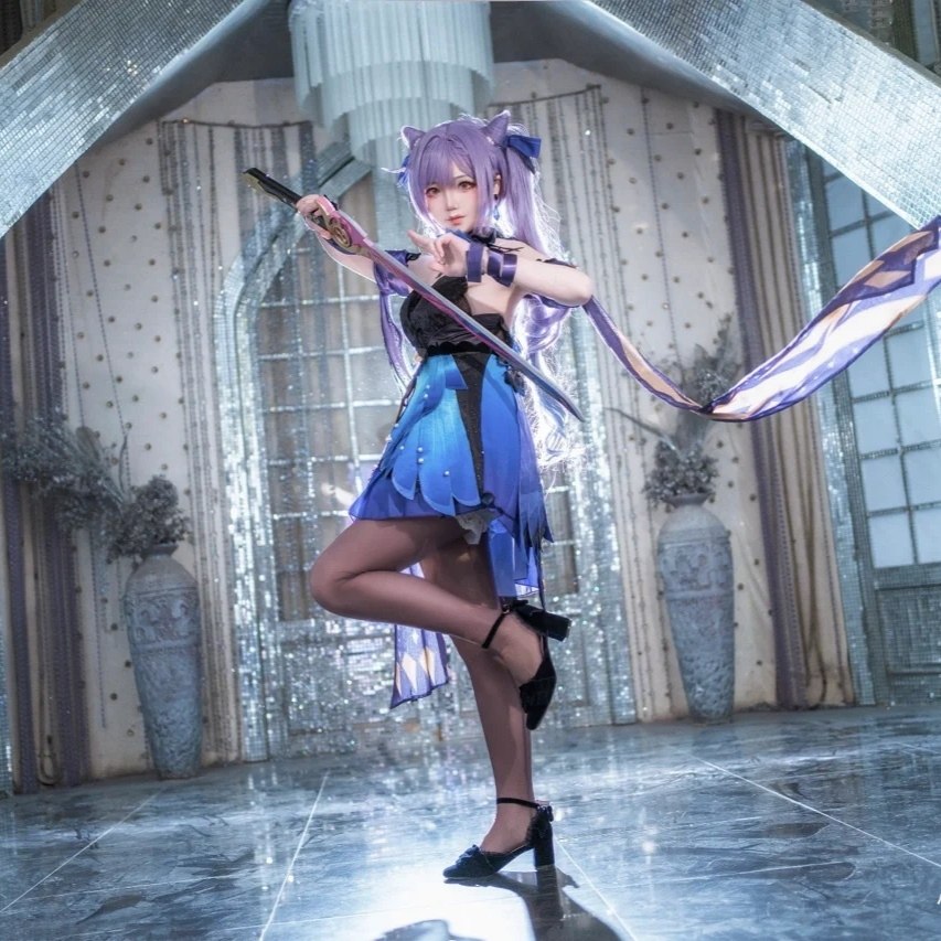刻晴新皮肤Cos太绝了！霓裾翩跹穿上直接美到窒息！_Cosplay女装_淘宝游戏网