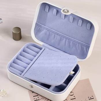 Gold storage box for small jewelry, portable jewelry storage box, high-end and exquisite 2024 new jewelry box