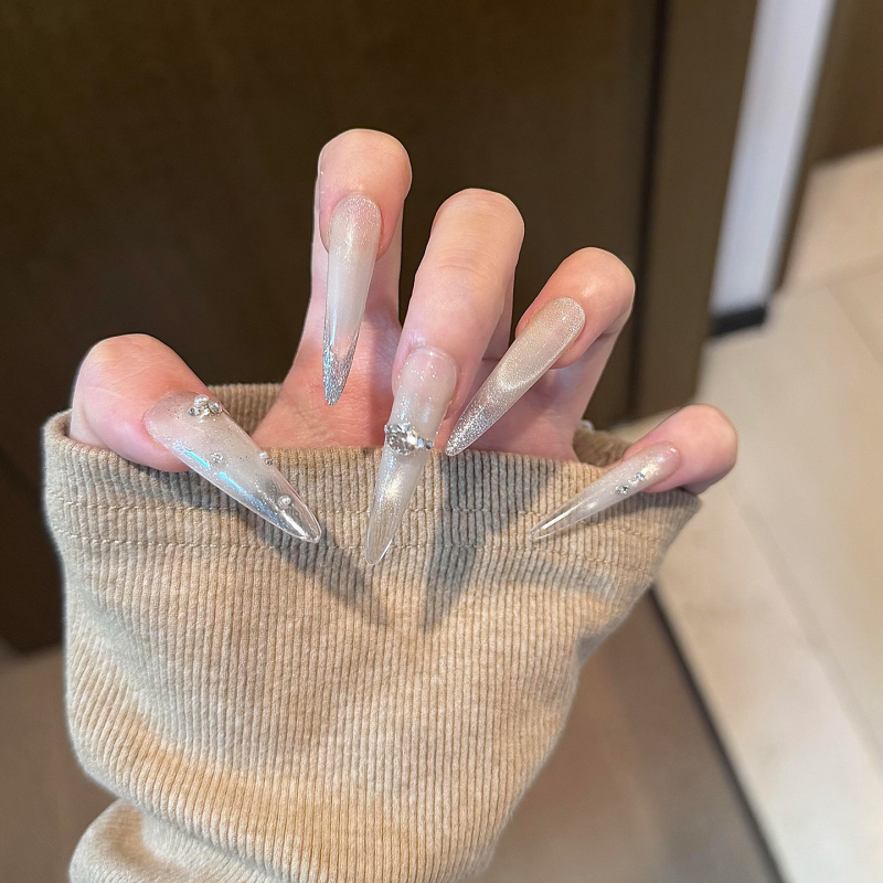 Niche Beauty-Inspired Super Long Nails with Dazzling Cat-Eye Effect, Transparent Handmade Wearable Nails, Fashionable and Shiny Removable Nails Niche Beauty-Inspired Super Long Nails with Dazzling Cat-Eye Effect, Transparent Handmade Wearable Nails, Fashionable and Shiny Removable Nails
