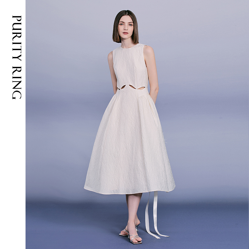 PURITY RING 灵气镂空 | 时髦宫廷感设计提花无袖白色连衣裙