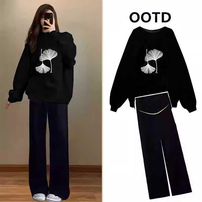 French Uamtor Maternity Set Autumn 2026 New Korean Style Loose Large Size Sweatshirt Casual Two-Piece Set