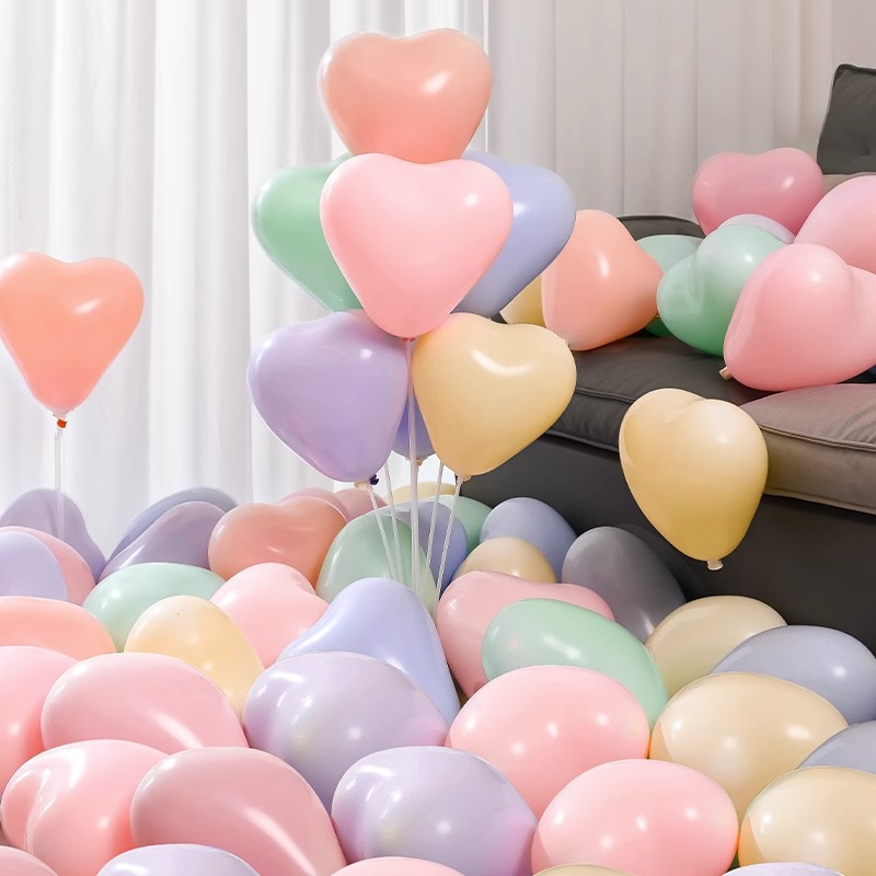 愛の形をしたバルーンマカロンバレンタインデーの装飾シーンレイアウト子供の日61の無毒の誕生日プレゼント