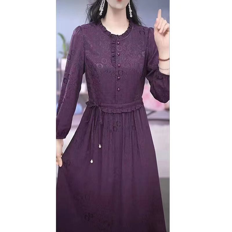 Purple Satin High-End Mom Dress, Plus Size, Flattering and Slimming, Over-The-Knee Dress, New for Spring 2026 Purple Satin High-End Mom Dress, Plus Size, Flattering and Slimming, Over-The-Knee Dress, New for Spring 2026