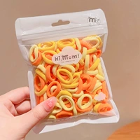 Желтое полотенце, широкая цветовая палитра