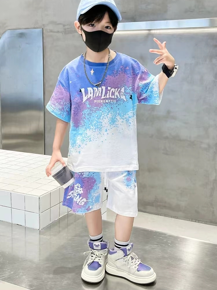 <!--夏季儿童速干运动套装2024爆款男童薄款透气篮球服宽松短袖两件套-->