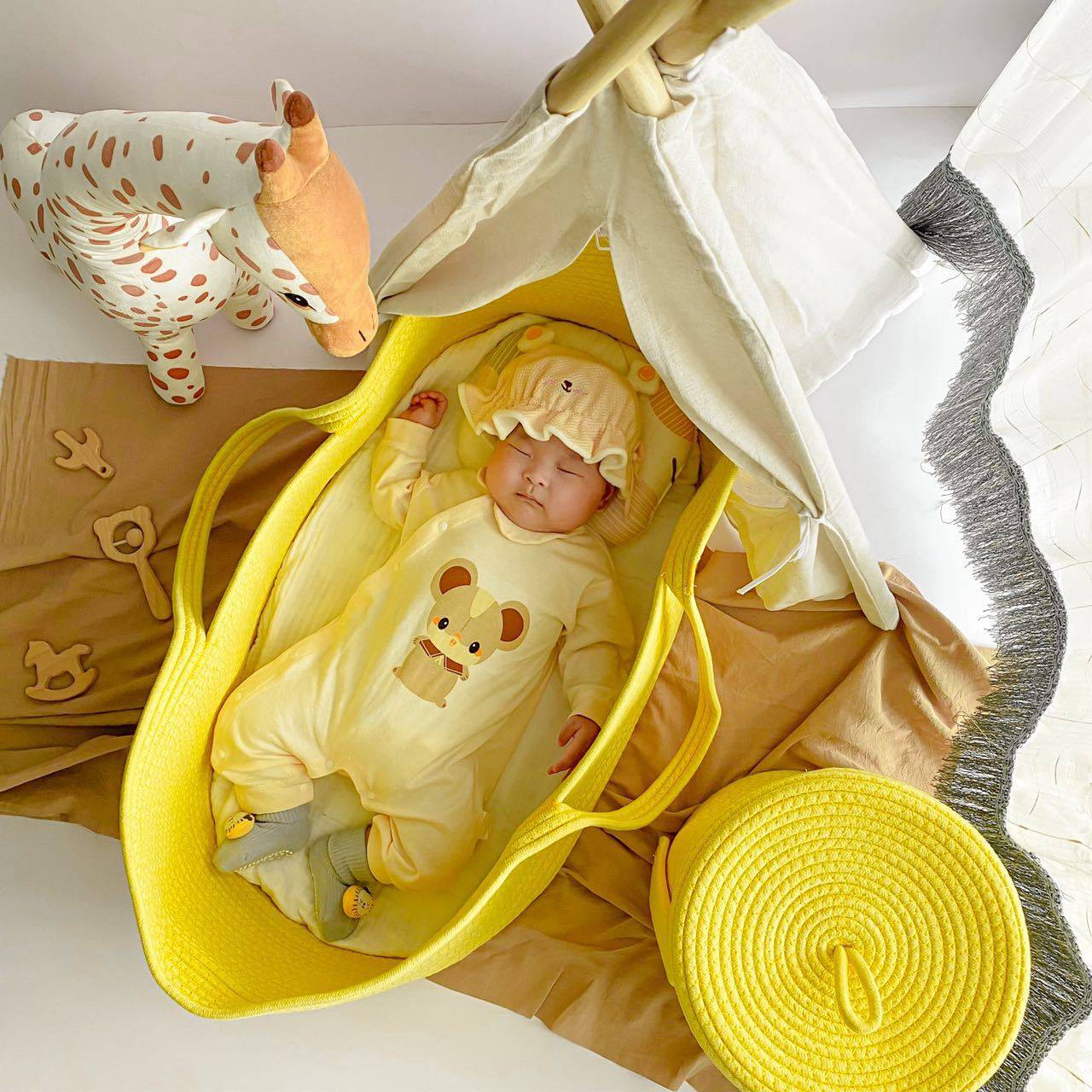 2023 New Baby Handbasket Newborn Handbaby Handbasket with a high value and convenient sleeping basket for babies to sleep in the cradle of the car