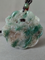 #jewelryjadejewelry Dushan jade high ice old daytime blue ribbon sugar material long life lock chain heart lock ice ice moistening