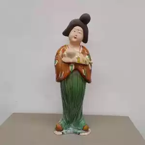 加彩人物俑　中国古陶　古玩　侍女　唐三彩 加彩人物俑 中国古陶 古玩 侍女 唐三彩 A SANCAI-GALAZED FIGURE OF A