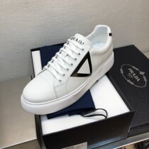 Prada Prada new casual sports mens shoes fashion 100 hitch small white shoes lacing flat bottom plate shoes cow leather tide