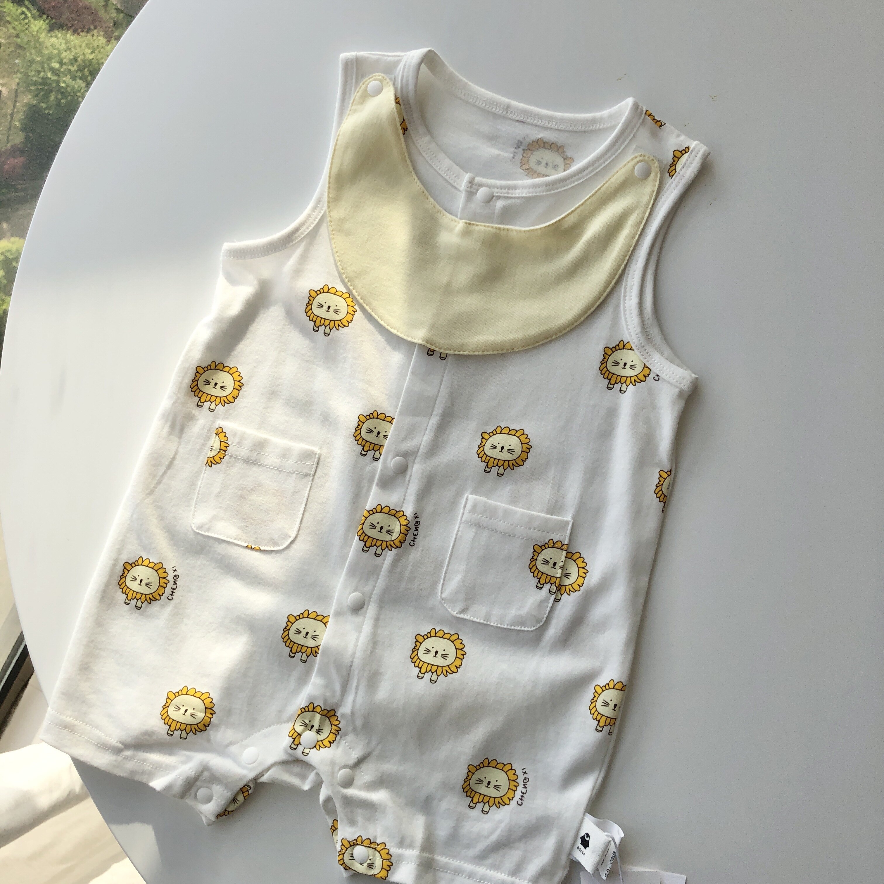 66-90 Cotton Little Lion Vest Siamese Baby Romper Romper