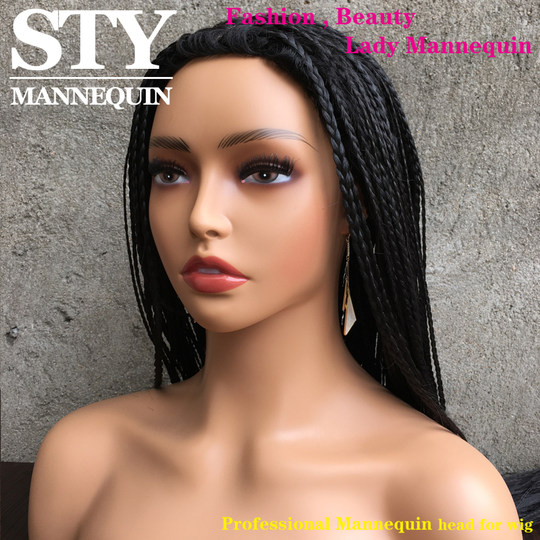 Манекен-голова женская в европейском и американском стиле, темнокожая, для фотосъемки, демонстрации париков, головных уборов и аксессуаров, с подставкой.