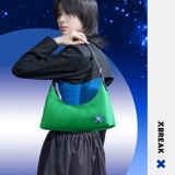 Небольшая дизайнерская летняя сумка на одно плечо, сумка подмышку, коллекция 2023