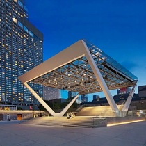 Outdoor large stainless steel gallery sculpture square garden steel structure metal gallery luminous landscape gallery streamer