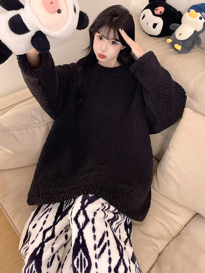 2025 neue Pyjamas aus Korallensamt für Damen im Herbst und Winter, Flanell kann draußen getragen werden und zum Ausgehen, hochwertige, verdickte Heimkleidung für den Winter