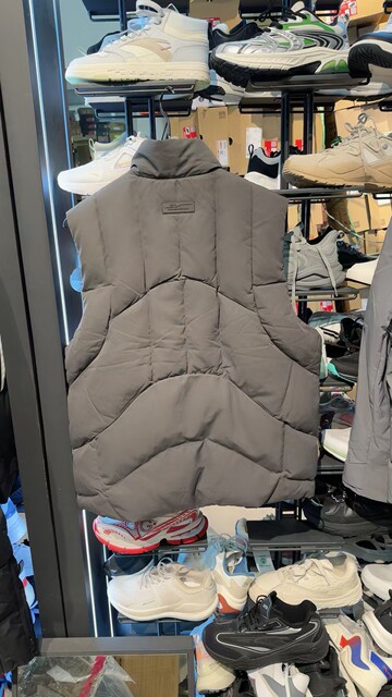 Anta SV series men's down vest, smoke black gray,