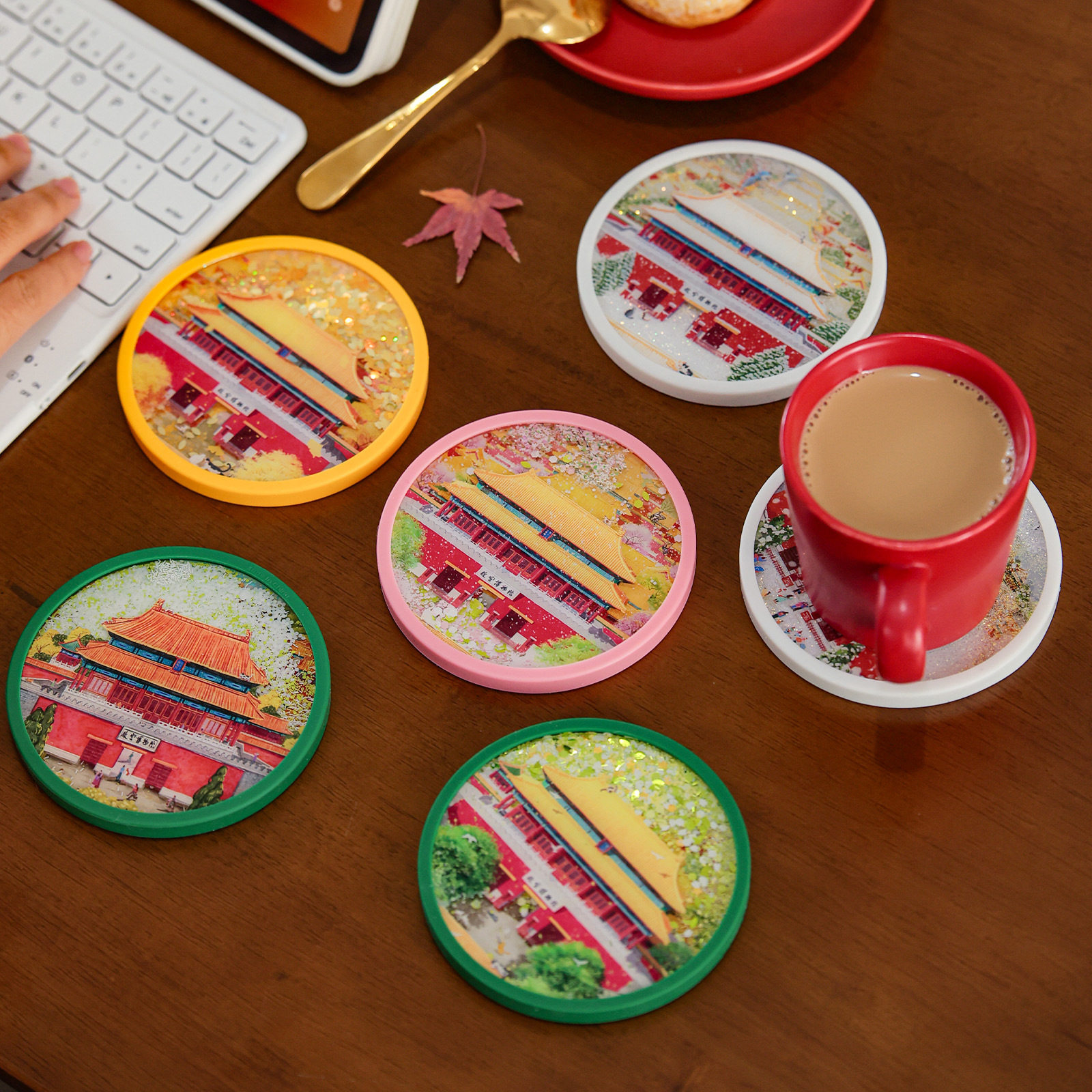 北京故宫流沙杯垫适合送哪些人?