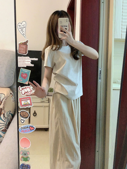 慵懒风休闲运动套装女夏季新款宽松显瘦韩版时尚短袖阔腿裤两件套