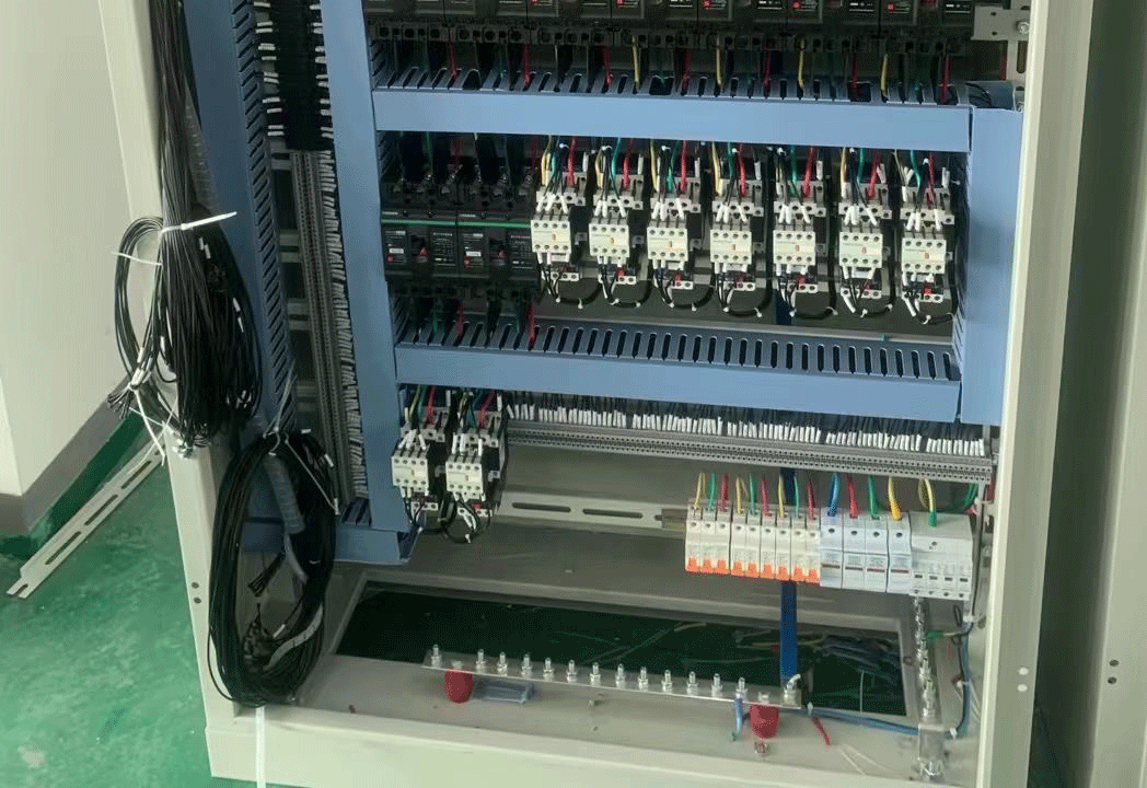 O1CN01VSru2R1QLj1x6IXOa_!!2213227961960.gif