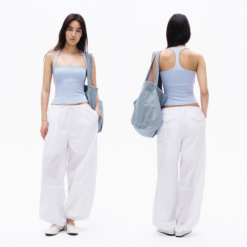 Swing Day Free-Stretching/Modal Smooth and Skin-Friendly Non-Restrictive Slim-Fit Square-Neck Cloud-Soft Vest Swing Day Free-Stretching/Modal Smooth and Skin-Friendly Non-Restrictive Slim-Fit Square-Neck Cloud-Soft Vest