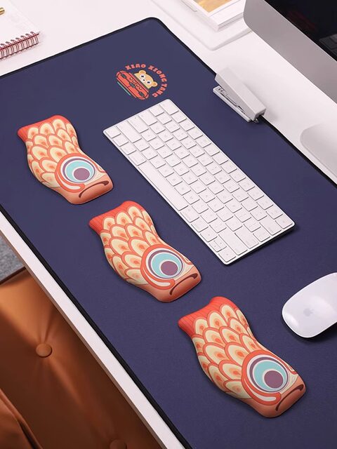 Koi Fish Decompression Mouse Pad Wrist Rest Cute Office Desktop Mouse Wrist Rest Wrist Support Hand Rest Pillow