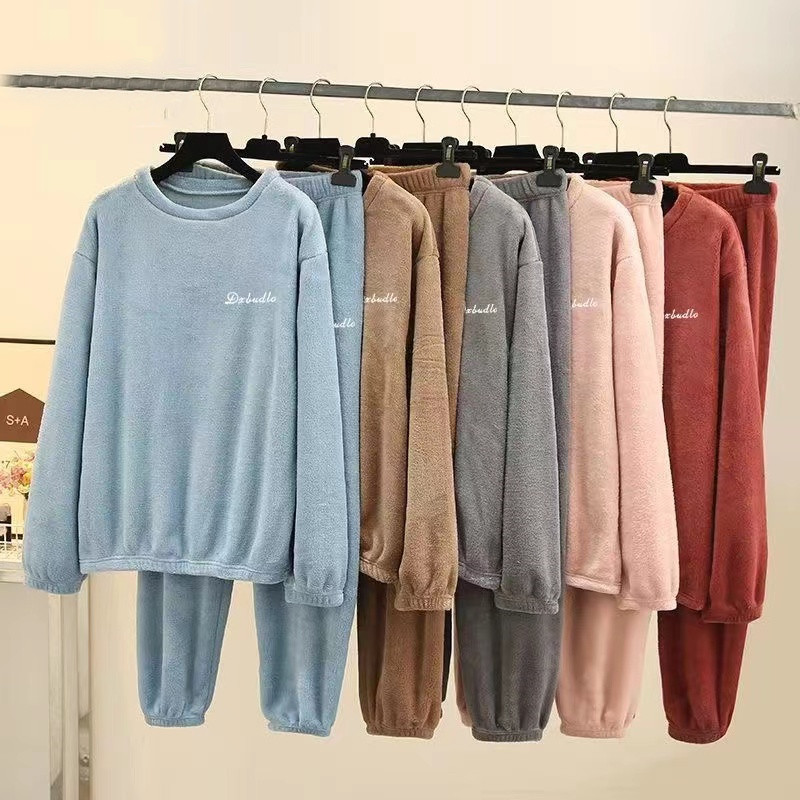 Coral Fleece Pajama Set, Versatile for Outerwear, Loose and Comfortable Pullover Loungewear, Round Neck Warm Set, Furry Two-Piece Set Coral Fleece Pajama Set, Versatile for Outerwear, Loose and Comfortable Pullover Loungewear, Round Neck Warm Set, Furry Two-Piece Set