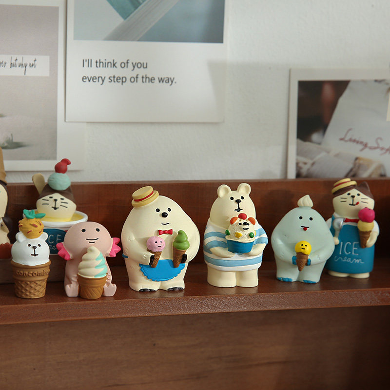 Small days do not turn over Japanese-style cute ins resin decoration desktop grocery gift cat ice cream snow monster