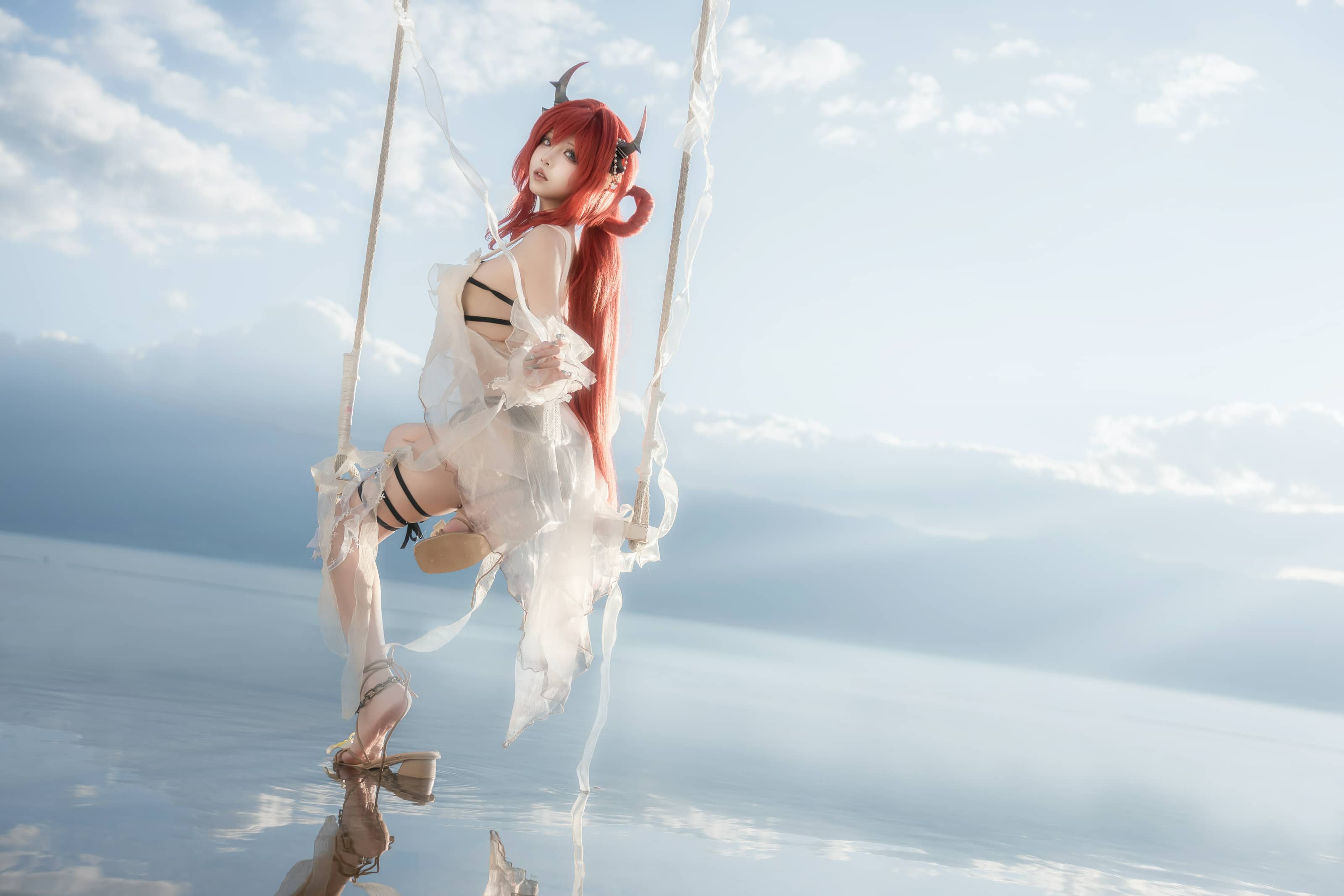 纸悦Etsu_ko 明日方舟 史尔特尔泳装