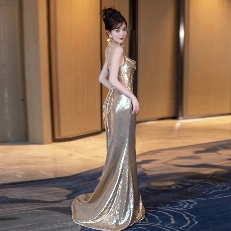 闪耀全场,金色晚宴礼服的奢华魅力👗-lolita洛丽塔包袋-淘宝好物网