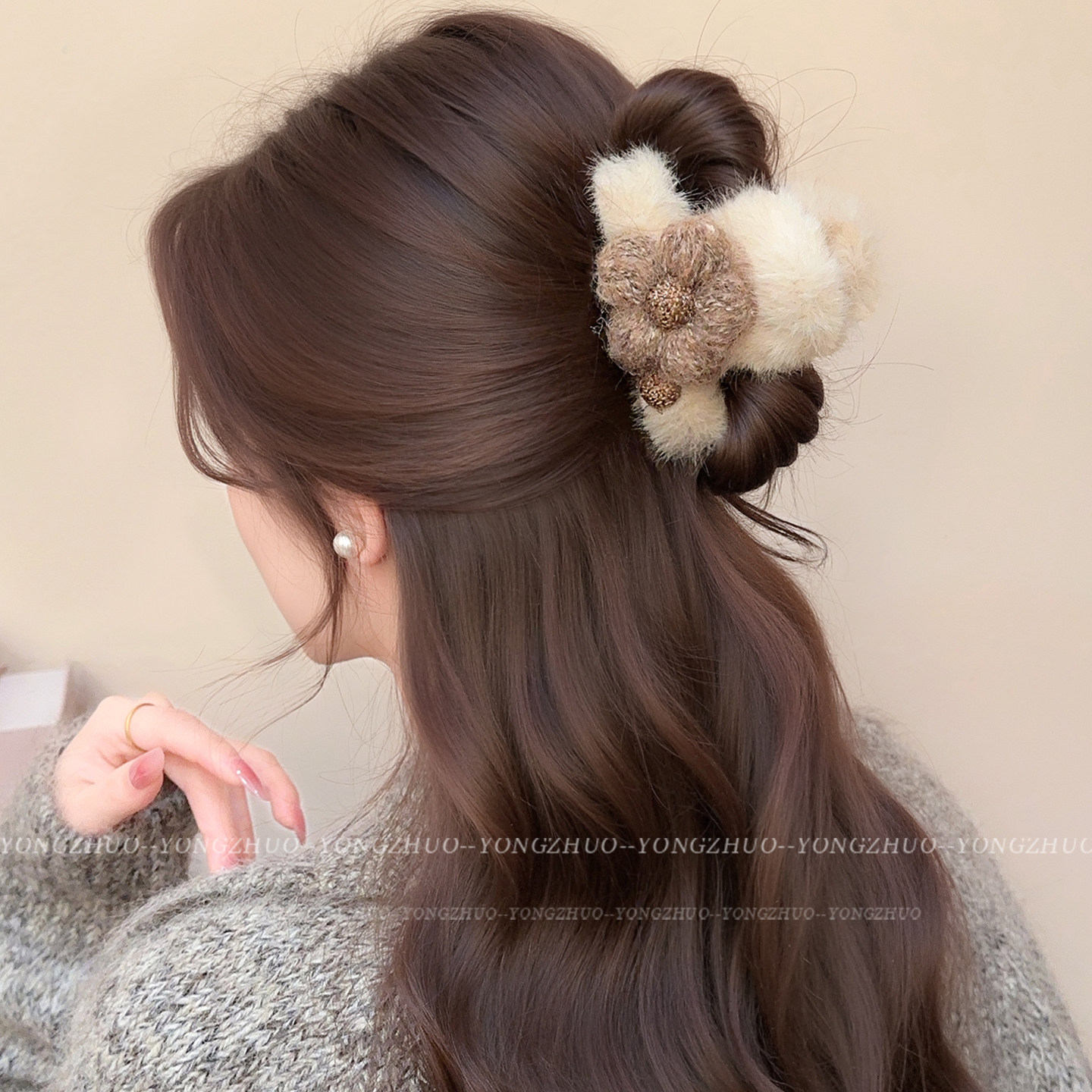 Large Brown Floral Plush Hair Clip for Women, Suitable for Thick Hair, Korean Style Hair Accessory