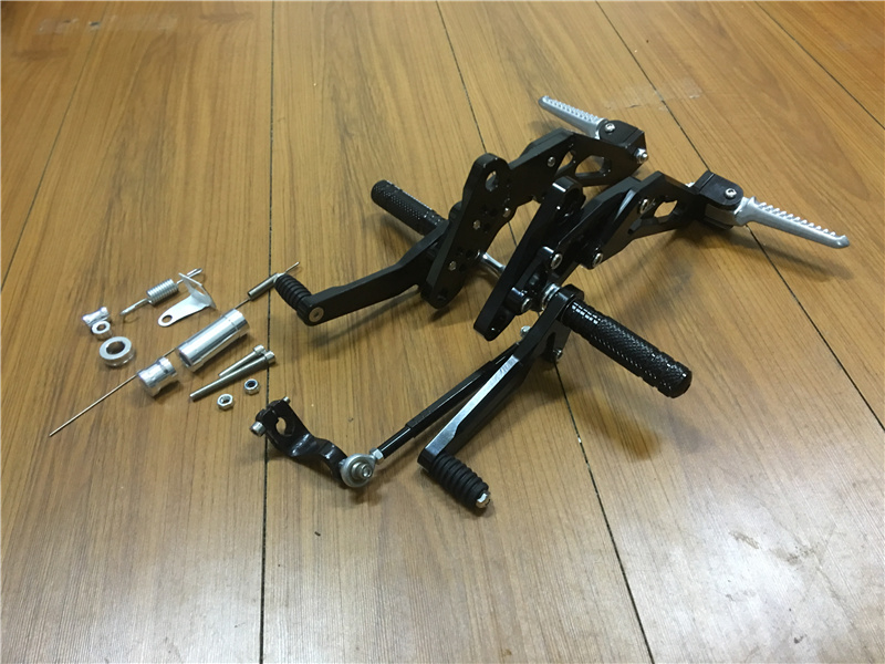 Suitable for motorcycle Honda modification accessories m3 m5 foot bracket Pedal MSX front and rear foot pedal foot aluminum alloy