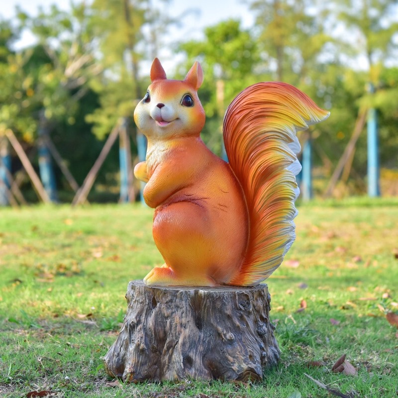 Solar-Powered Light in the Shape of a Cute Squirrel, Villa Landscaping Decoration, Outdoor Courtyard Garden Large Animal Ornament