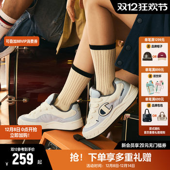 Champion low-top sneakers