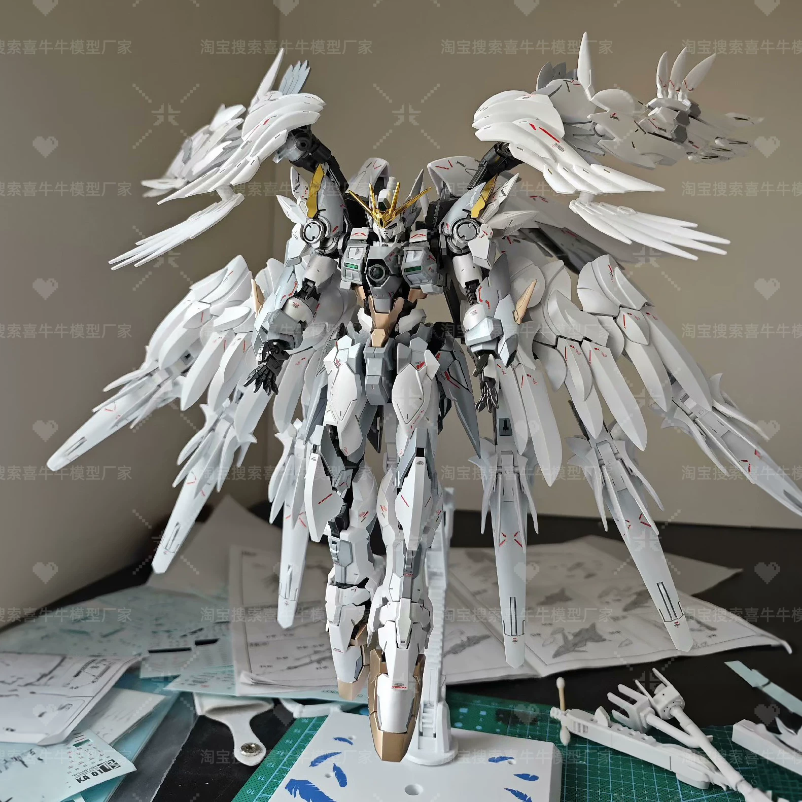 Большая модель Баи Сюэци MG красный ересь Феникс Ка Нио MB Strike Freedom Гунадом собрано вручную меха