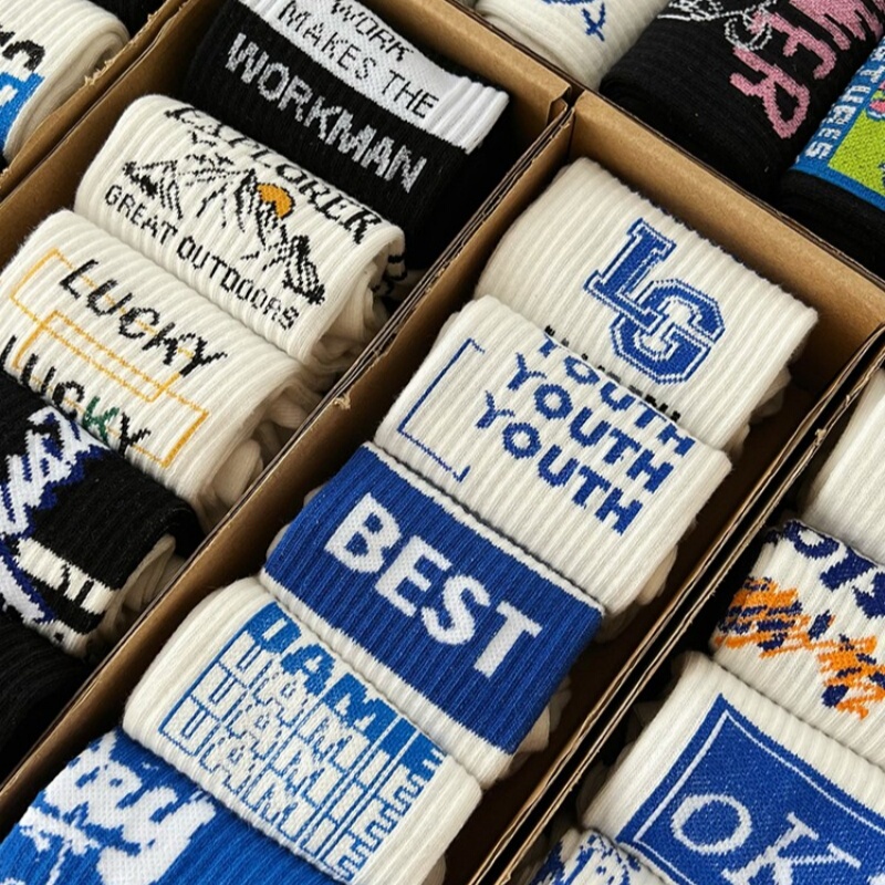 Men's Socks 2025 New Summer Mid-Calf Socks for Boys, Pure Cotton, Odor-Resistant, Sweat-Absorbent, Long Sports Basketball Socks for Teenagers