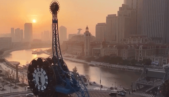 日出东方！透过清晨首先缕阳光看锦绣中国