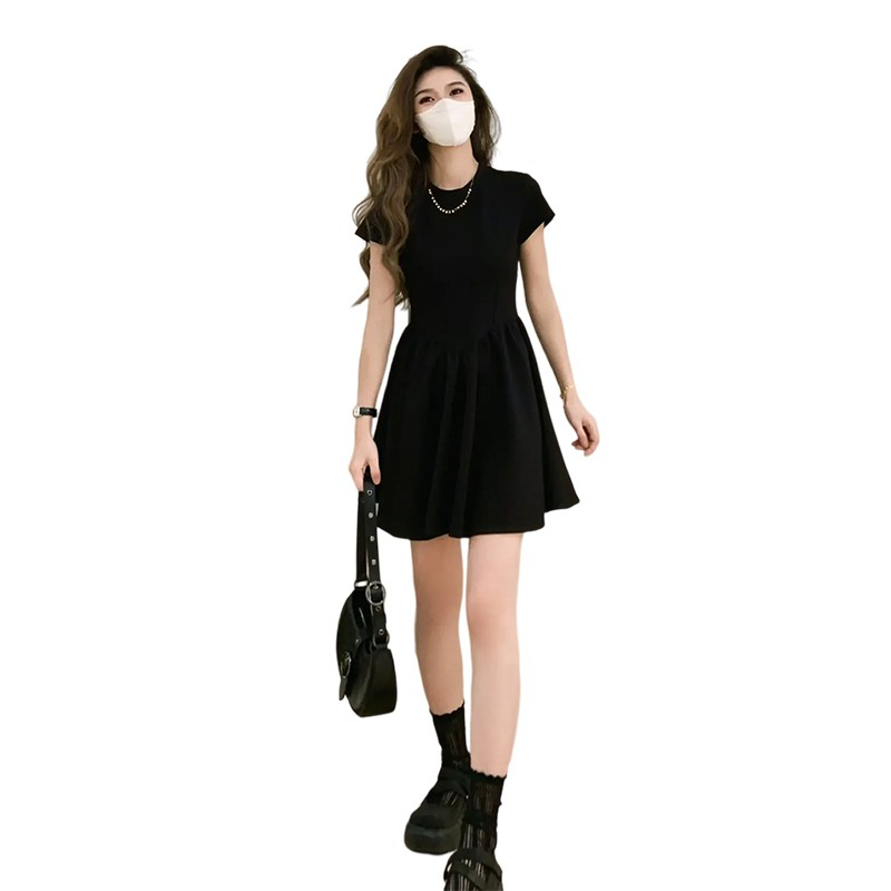 French Hepburn-Style Black High-End Elegant Dress for Women, Summer 2025 New Model, Petite Slim-Fit Short Dress