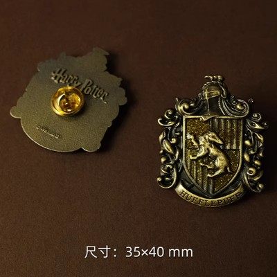 Harry Potter ຂອງແທ້ brooch pin peripheral ໂລຫະສາມມິຕິລະດັບ Slytherin Hogwarts ຊຸດຂອງຂວັນ