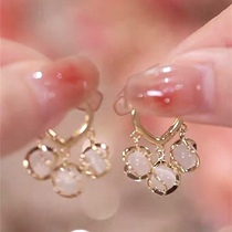 Otters-Hong Kong Special cabinet Clear Cabin Discount Withdrawal Cabinet Pick Up Leak 18k Gold Bell Orchid Ear Nail Outlets Female Accessories