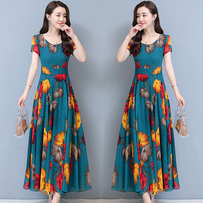 Clearance Sale at a Loss: Plus-Size Women's Summer Dresses for Middle-Aged Mothers, 2023 New Models, Slimming Effect