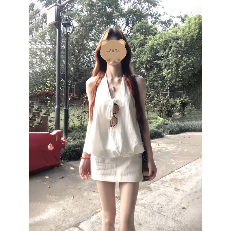 Sexy Halter Neck Backless Top Set for Women, Summer White Slimming Design Short Skirt Two-Piece Set, Cool Summer Style