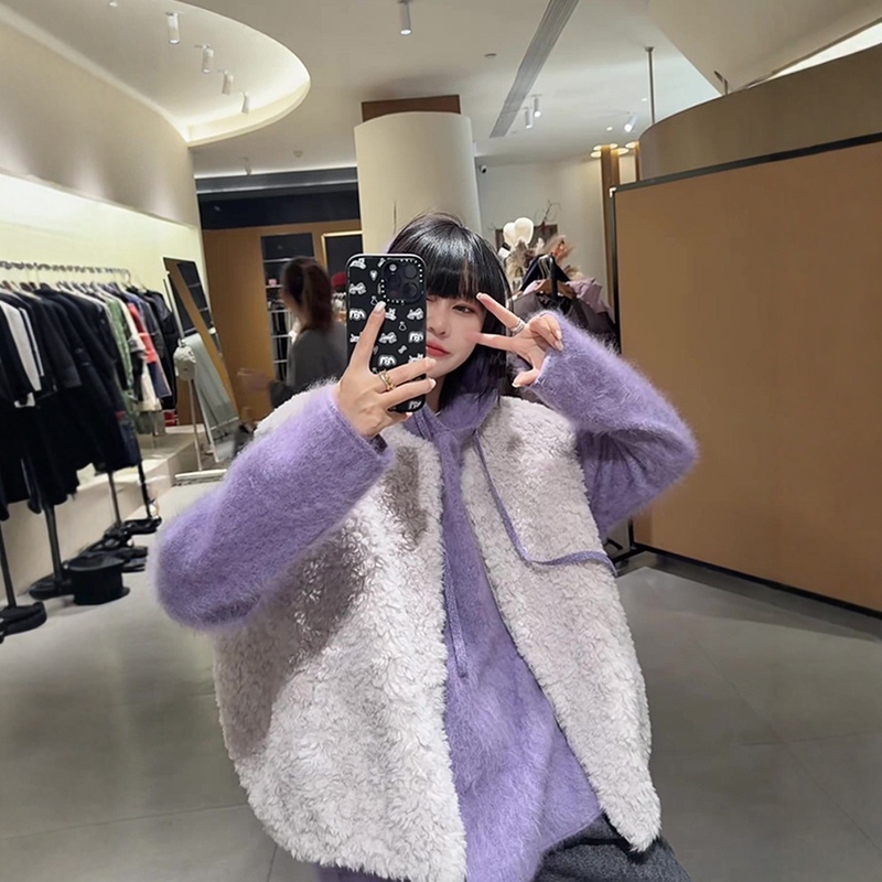 Autumn Outfit: a Complete Set of Plus-Size Purple Hooded Sweater, Layered with a Furry Vest and Woolen Shorts, Three-Piece Set